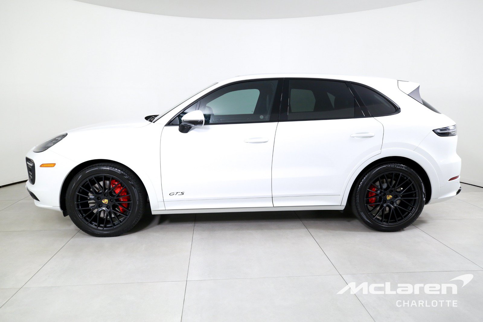 Used 2021 Porsche Cayenne GTS AWD/4WD image 5
