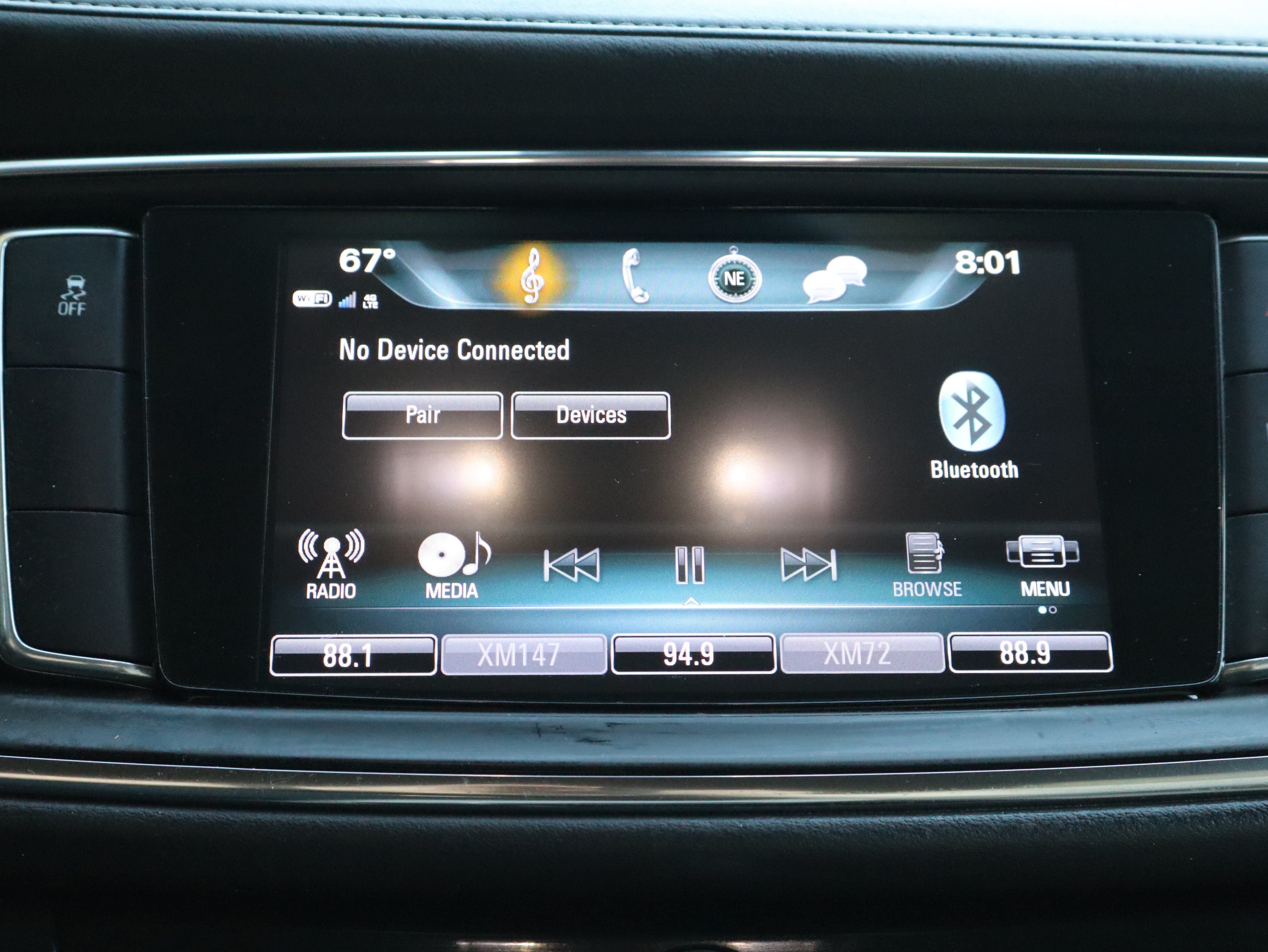 Used 2019 Buick Enclave Essence FWD image 35