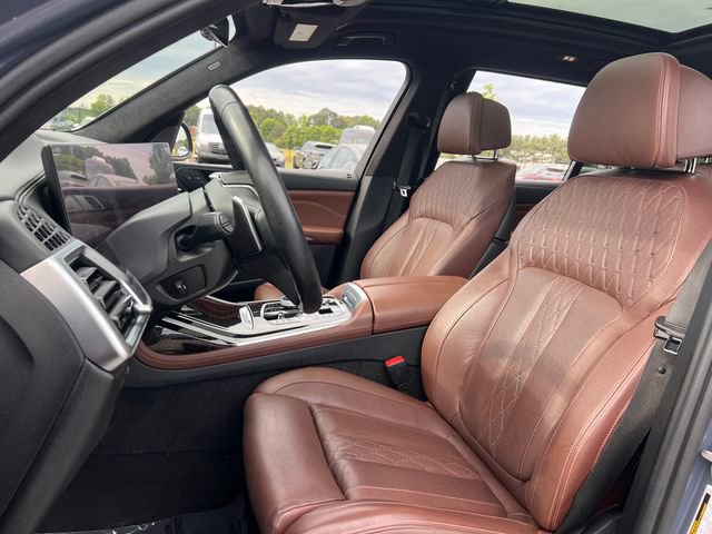 Used 2023 BMW X7 xDrive40i w/ Executive Package AWD/4WD image 16
