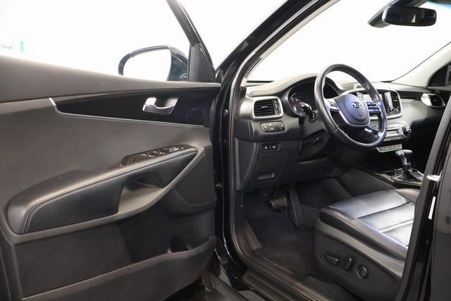 Used 2020 Kia Sorento EX image 9