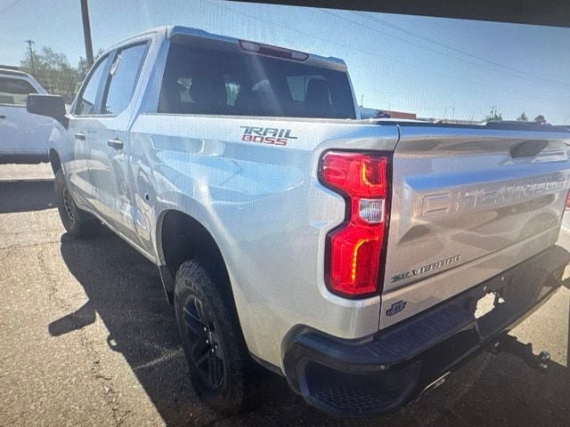 Used 2020 Chevrolet Silverado 1500 Custom Trail Boss w/ Custom Convenience Package AWD/4WD image 12
