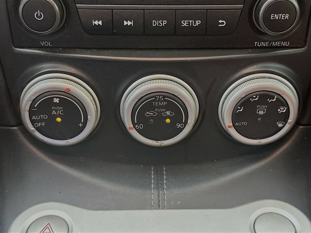 Used 2016 Nissan 370Z Coupe RWD image 17