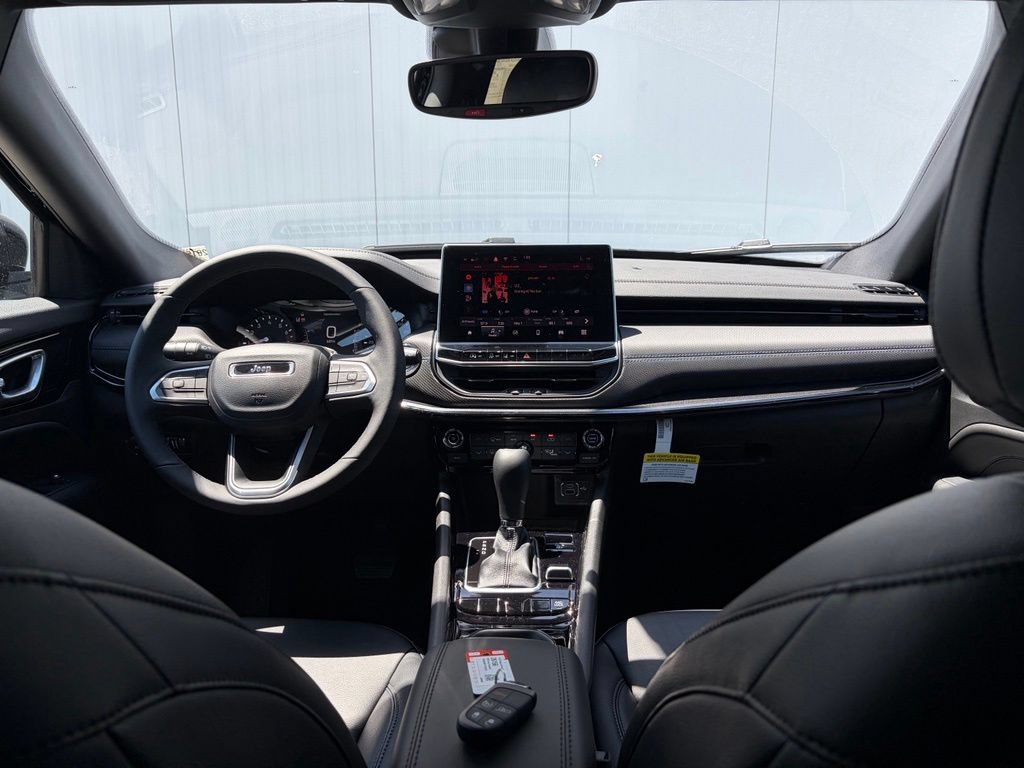 New 2026 Jeep Compass Latitude AWD/4WD image 25