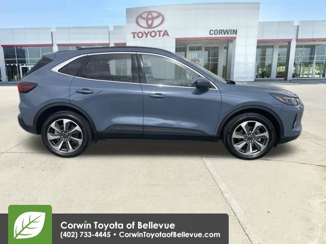 Used 2023 Ford Escape Platinum image 6