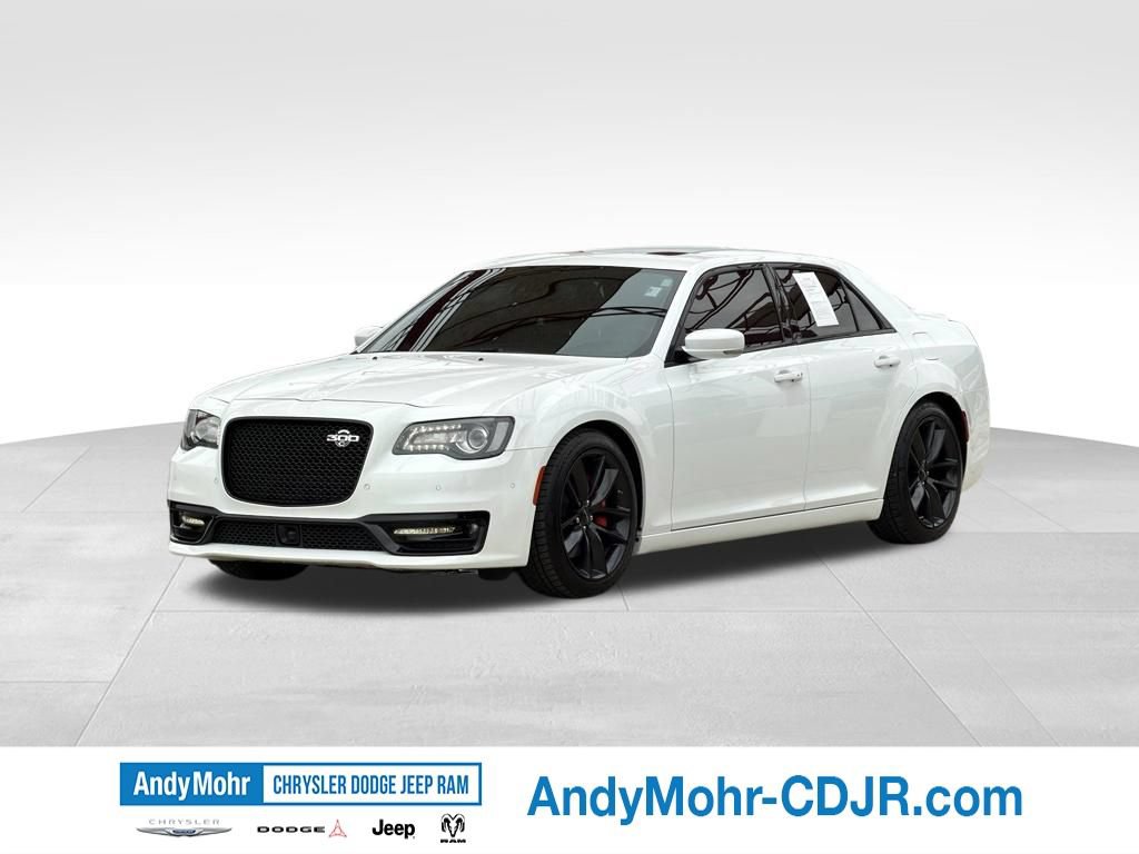 Used 2023 Chrysler 300 C RWD image 3