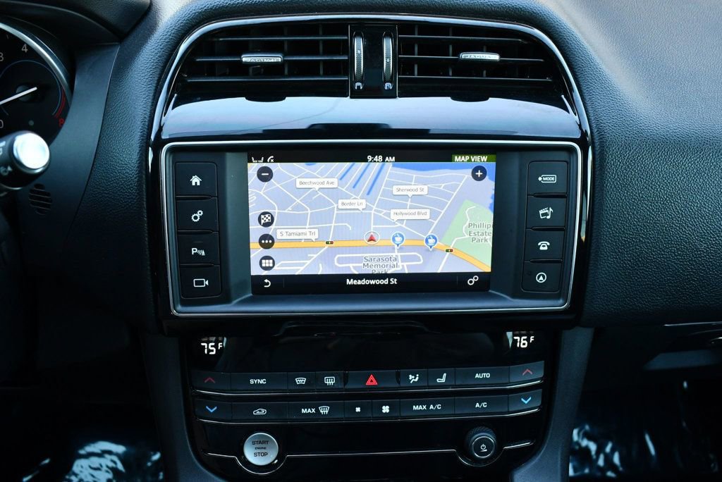 Used 2018 Jaguar F-PACE Prestige image 49