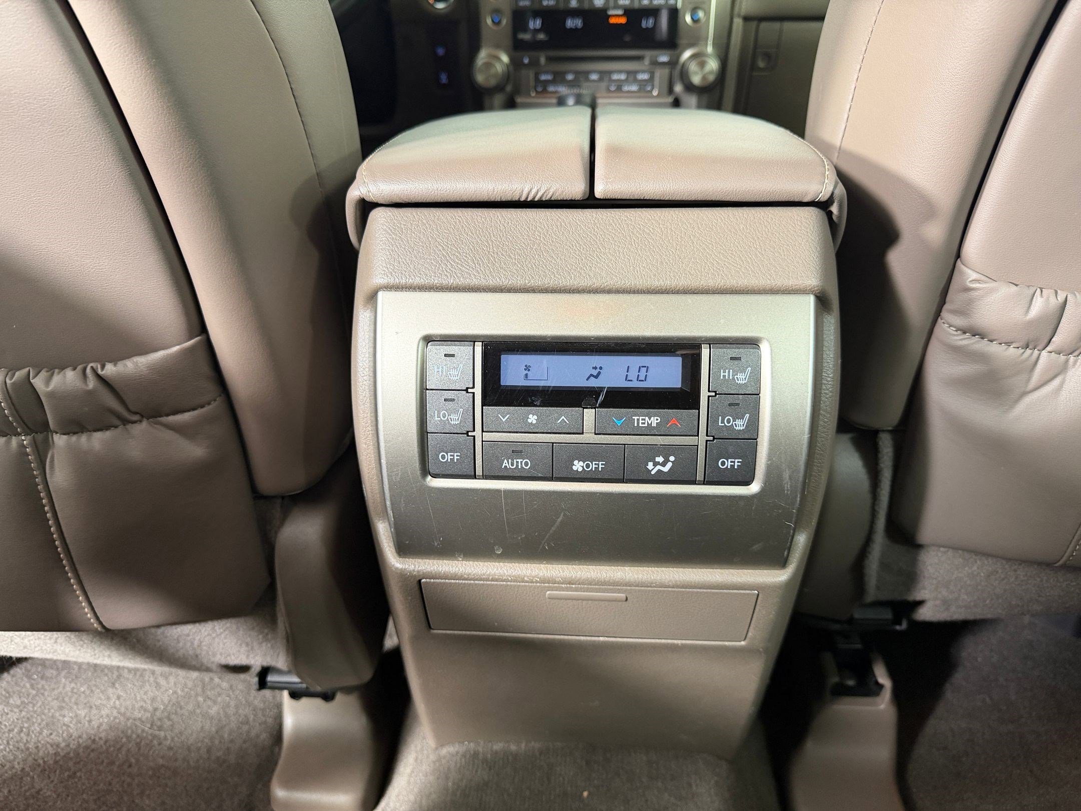 Used 2013 Lexus GX 460 Premium AWD/4WD image 30