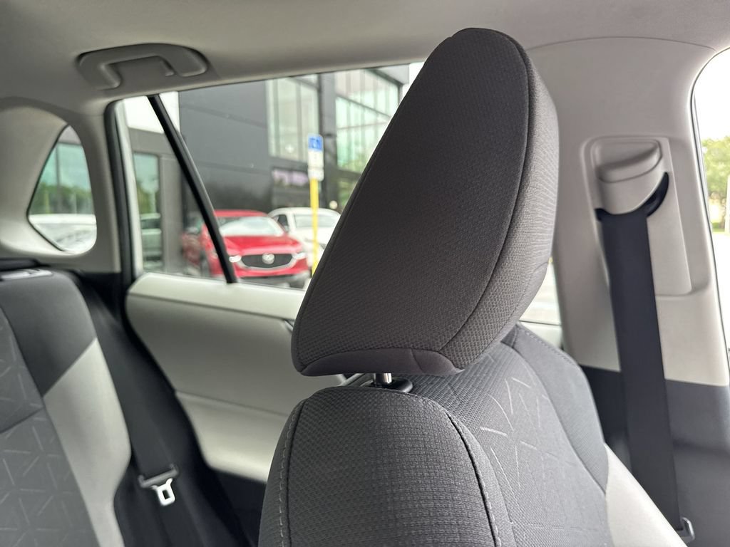 Used 2019 Toyota RAV4 XLE FWD image 20