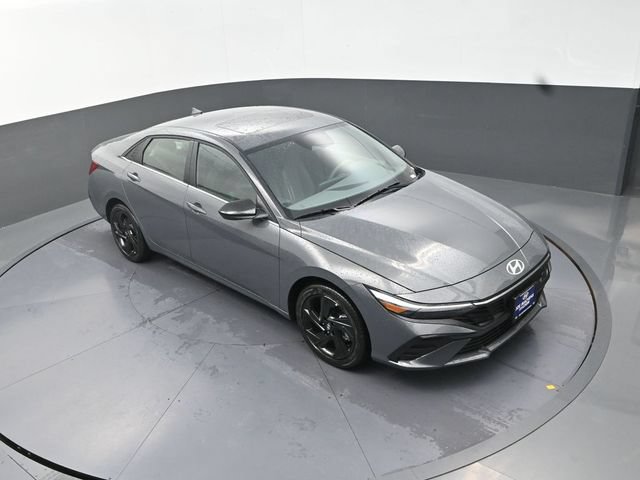 Used 2026 Hyundai Elantra SEL Sport Premium FWD image 12