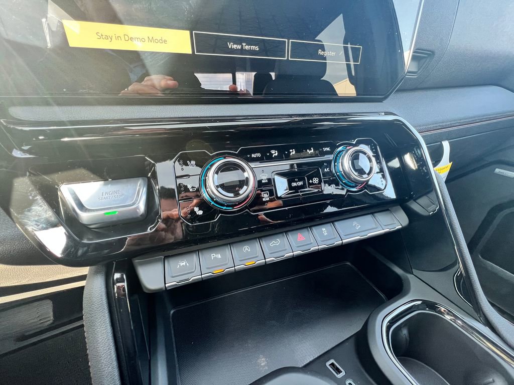 New 2026 GMC Sierra 1500 AT4 w/ AT4 Premium Package image 34