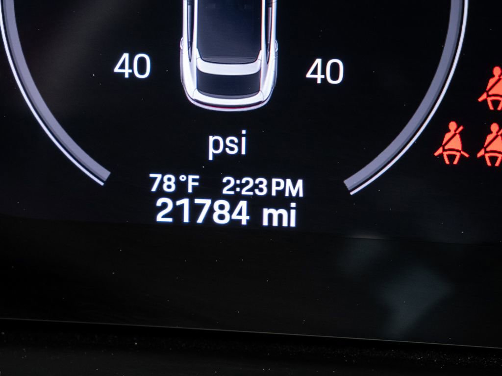 Certified 2024 Porsche Cayenne Coupe AWD/4WD image 12