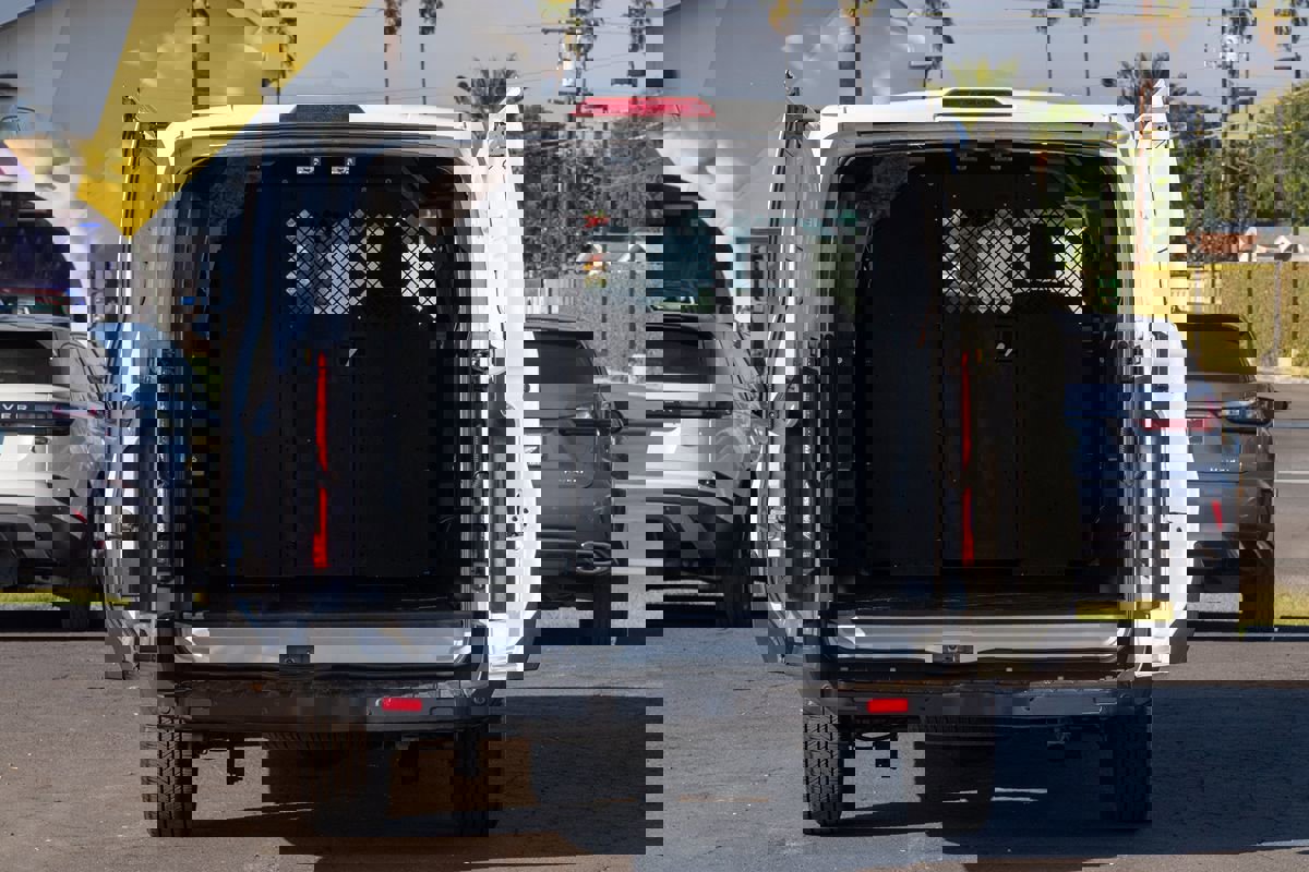 Used 2019 Ford Transit 150 image 3