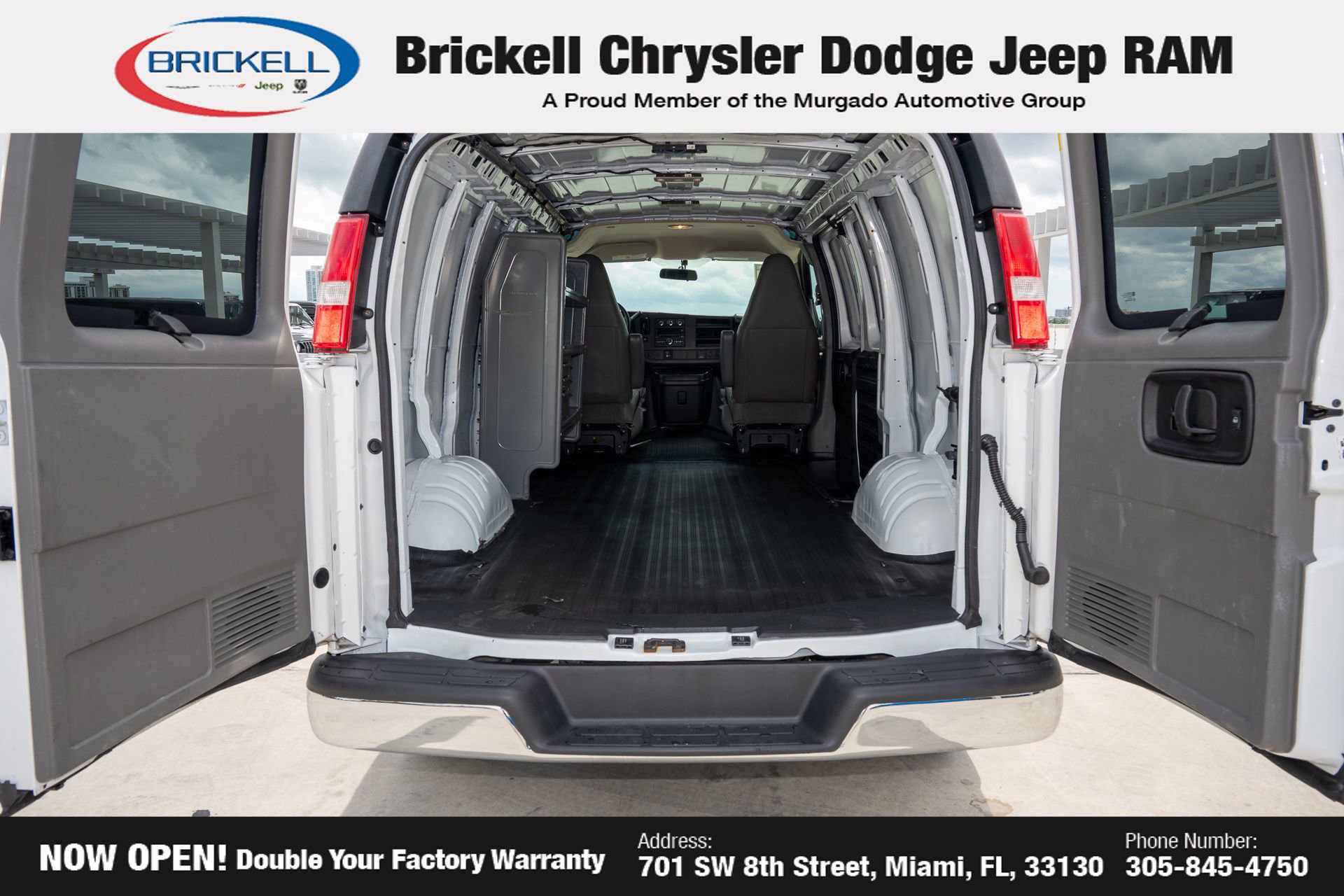 Used 2017 Chevrolet Express 2500 image 10