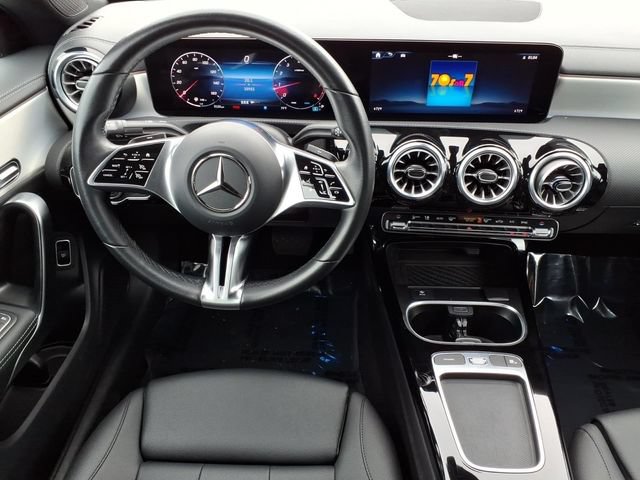 Used 2025 Mercedes-Benz CLA 250 4MATIC image 12