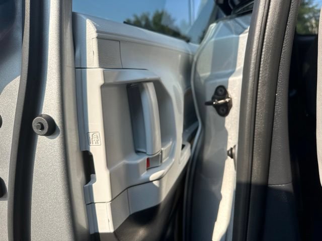 Used 2025 Toyota Sienna XLE w/ XLE Plus Package AWD/4WD image 17