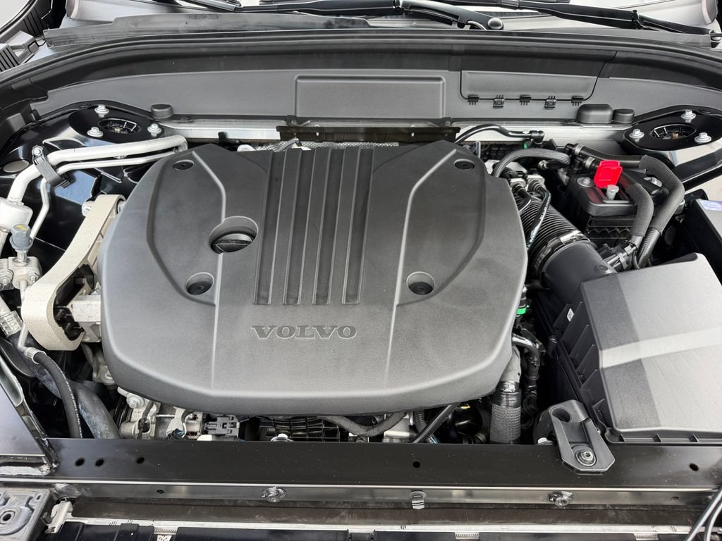 Certified 2026 Volvo XC60 B5 Ultra w/ Protection Package Premier AWD/4WD image 29