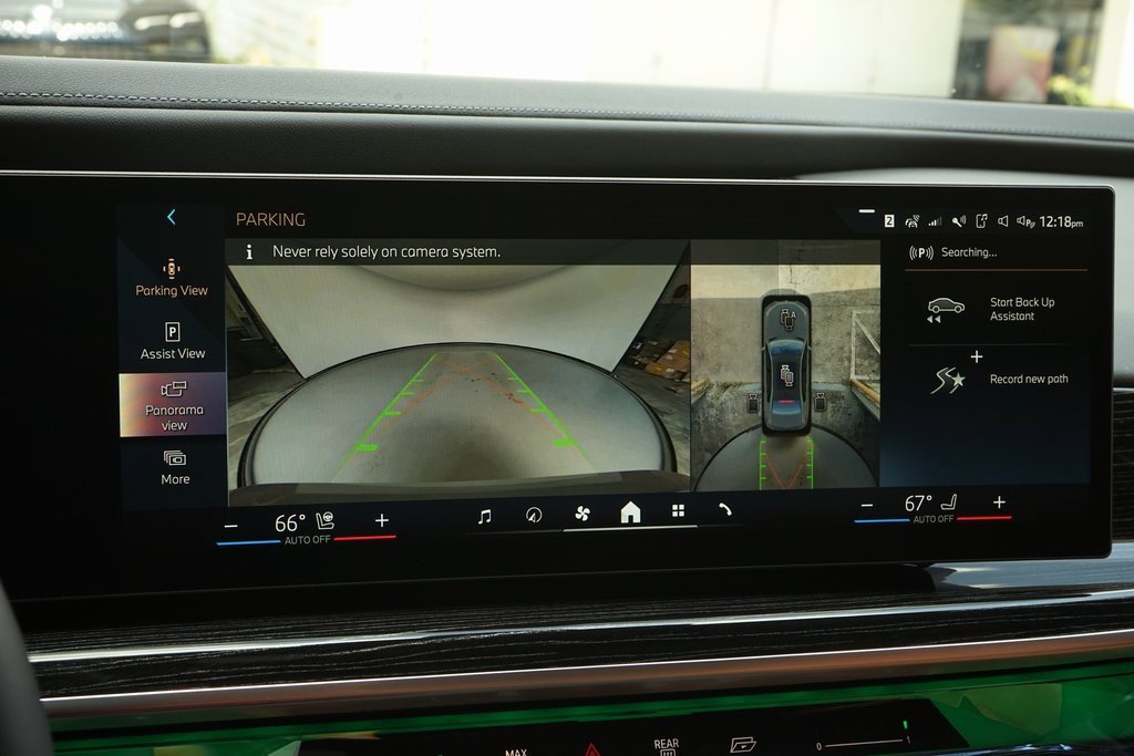 Used 2025 BMW 740i image 11