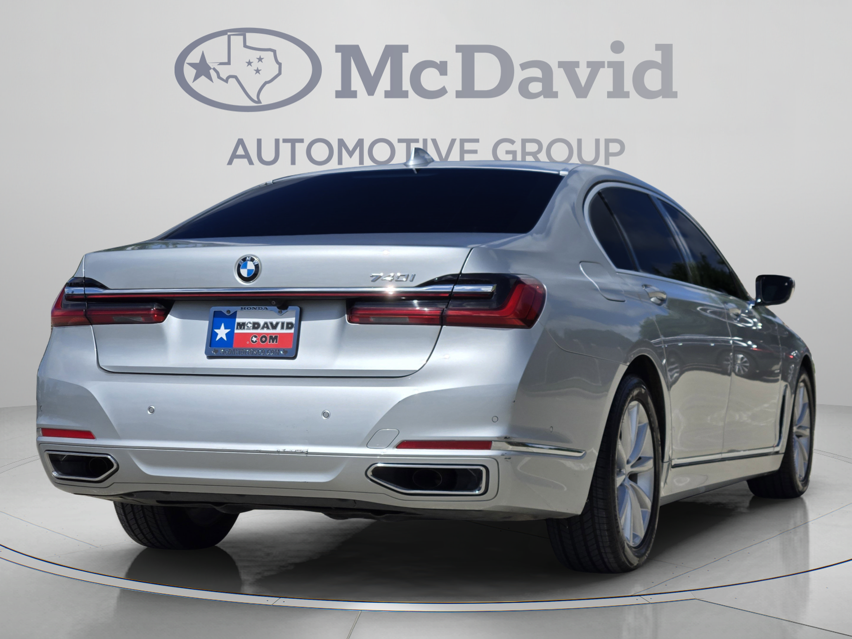 Used 2020 BMW 740i w/ Premium Package RWD image 6