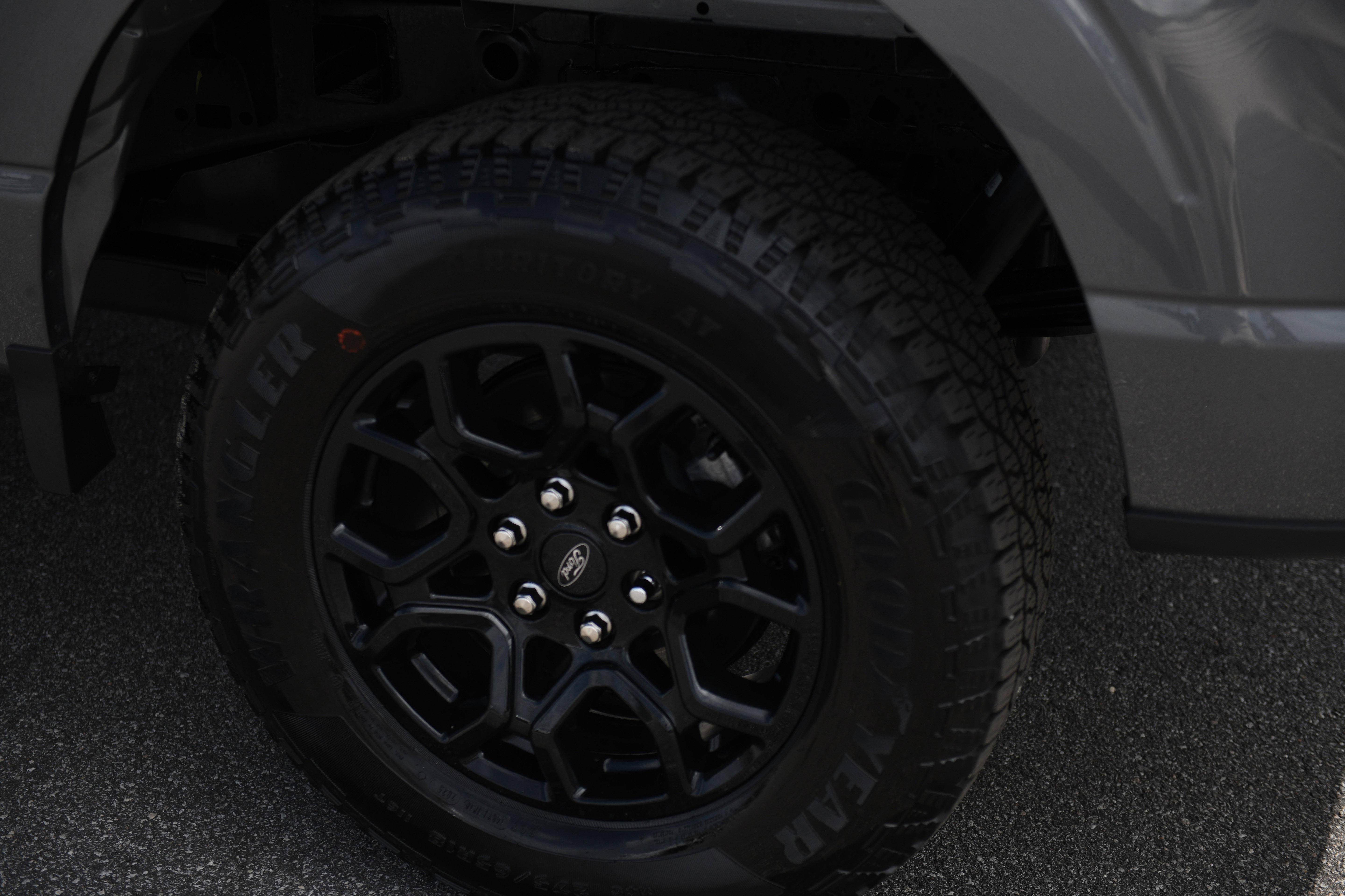 Used 2025 Ford F150 XLT w/ Equipment Group 302A MID image 11