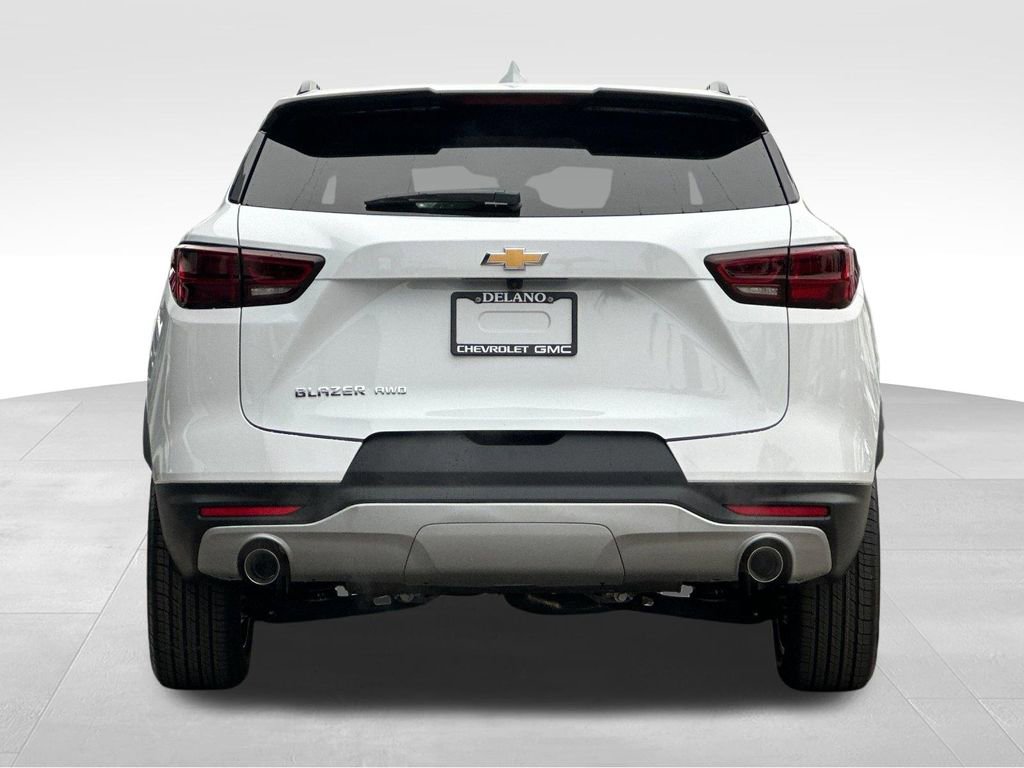 New 2026 Chevrolet Blazer LT w/ Convenience Package AWD/4WD image 4