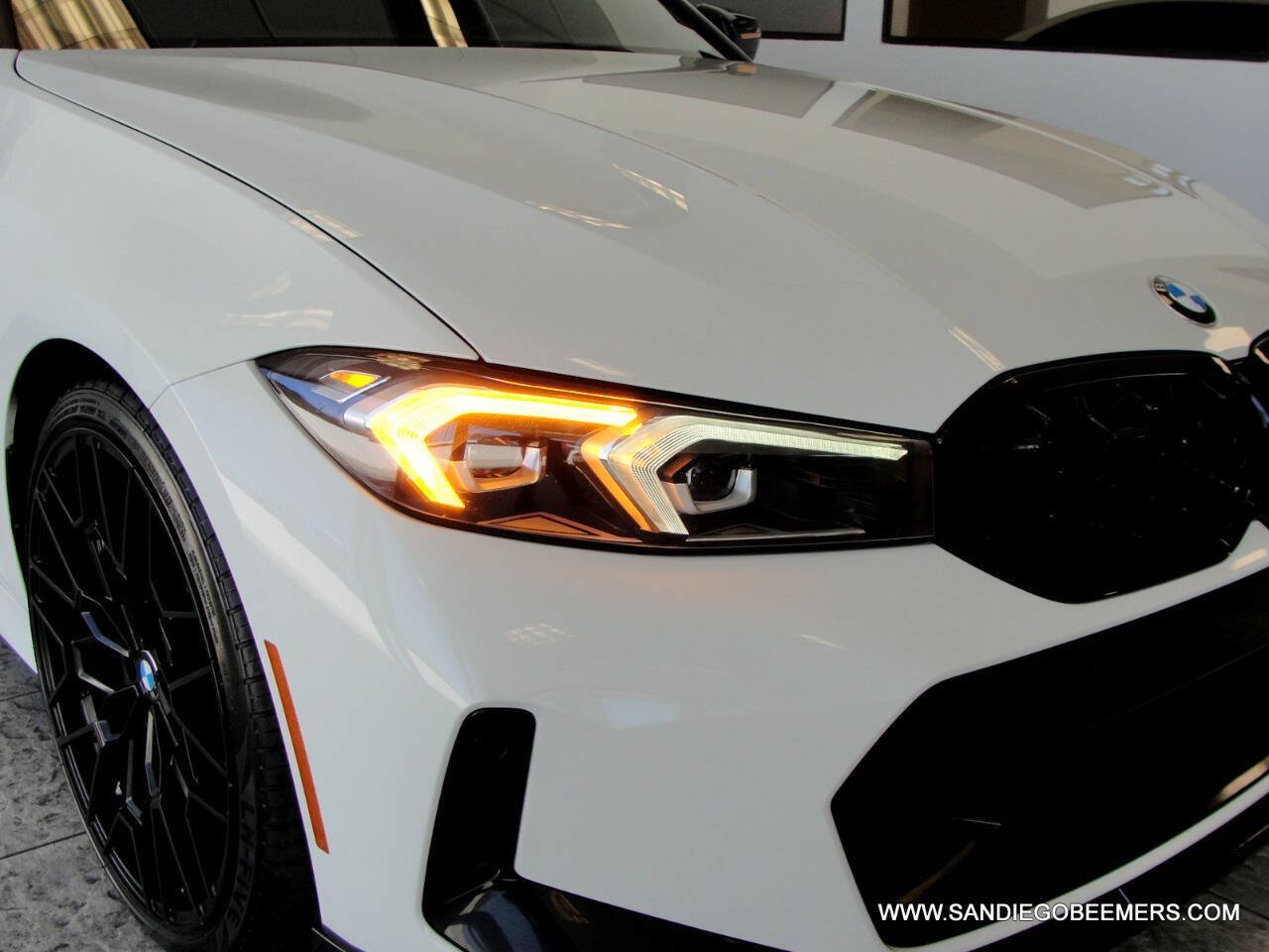 Used 2023 BMW 330i Sedan w/ M Sport Package RWD image 61