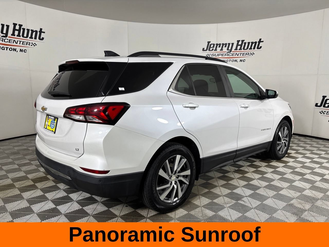 Used 2022 Chevrolet Equinox LT FWD image 6
