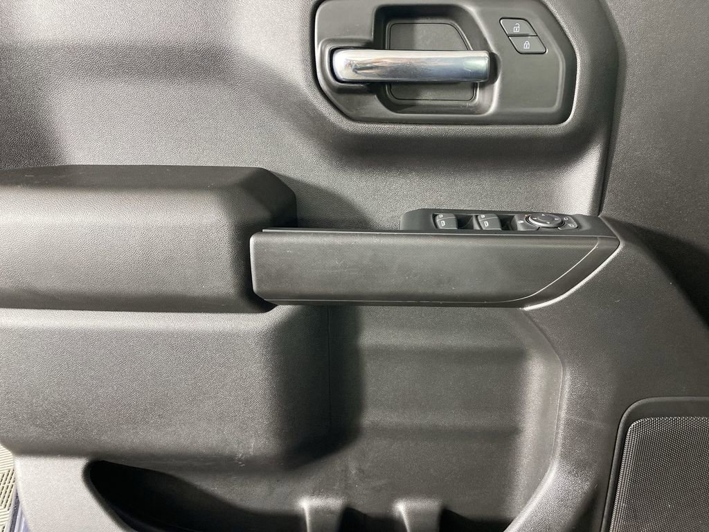 Used 2023 Chevrolet Silverado 1500 Custom image 23