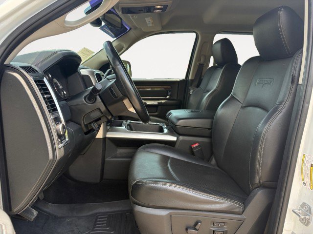 Used 2017 RAM 2500 Laramie w/ Sport Appearance Group AWD/4WD image 4