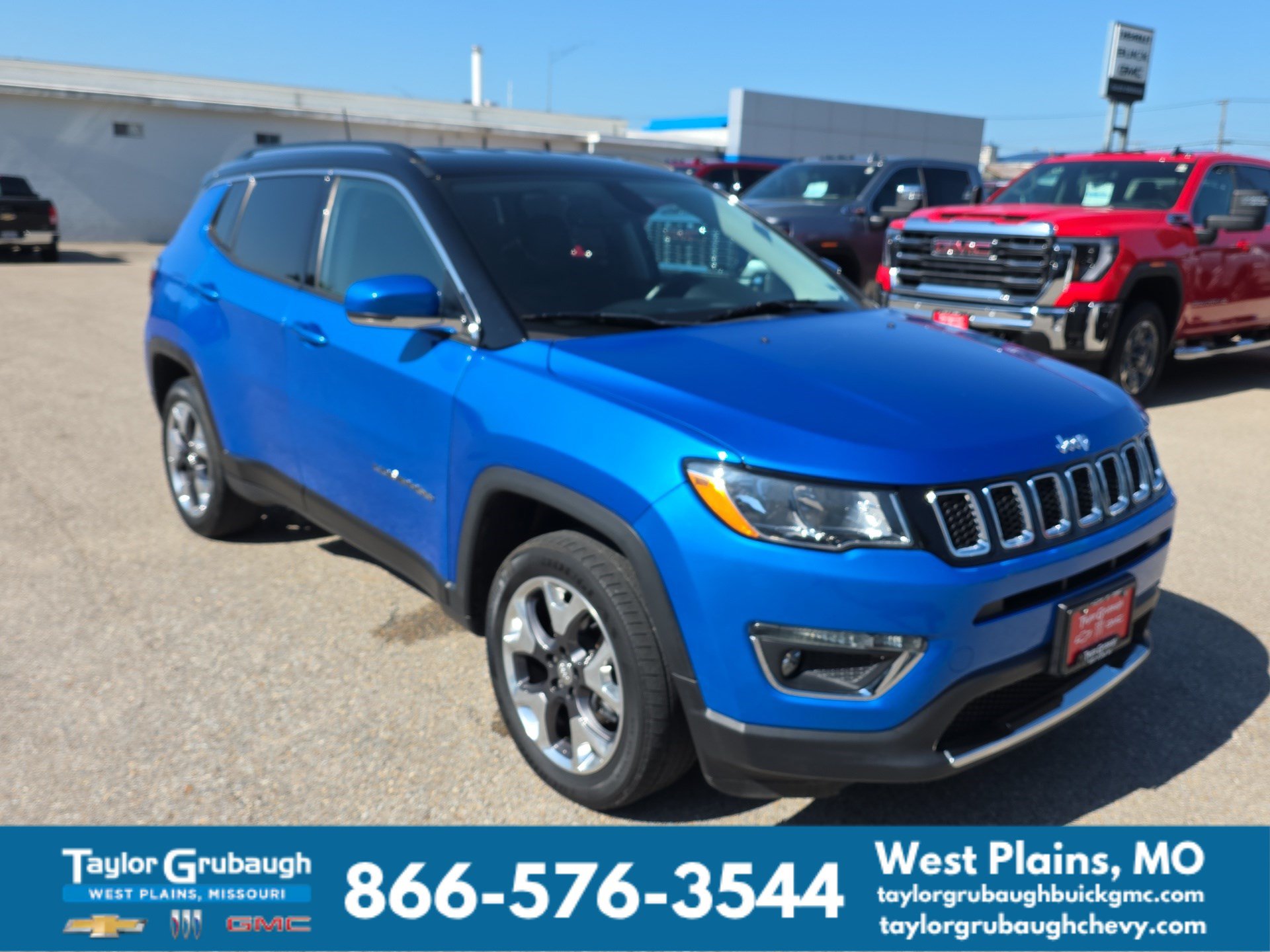 Used 2019 Jeep Compass Limited AWD/4WD image 2