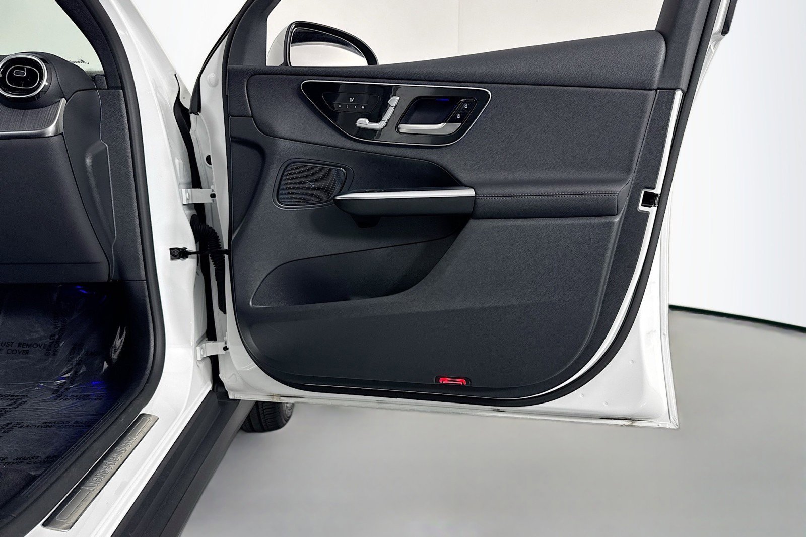 Certified 2026 Mercedes-Benz GLC 300 image 22