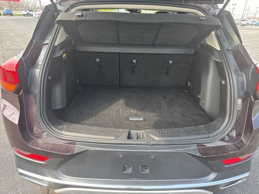 Used 2021 Buick Encore GX Essence image 12