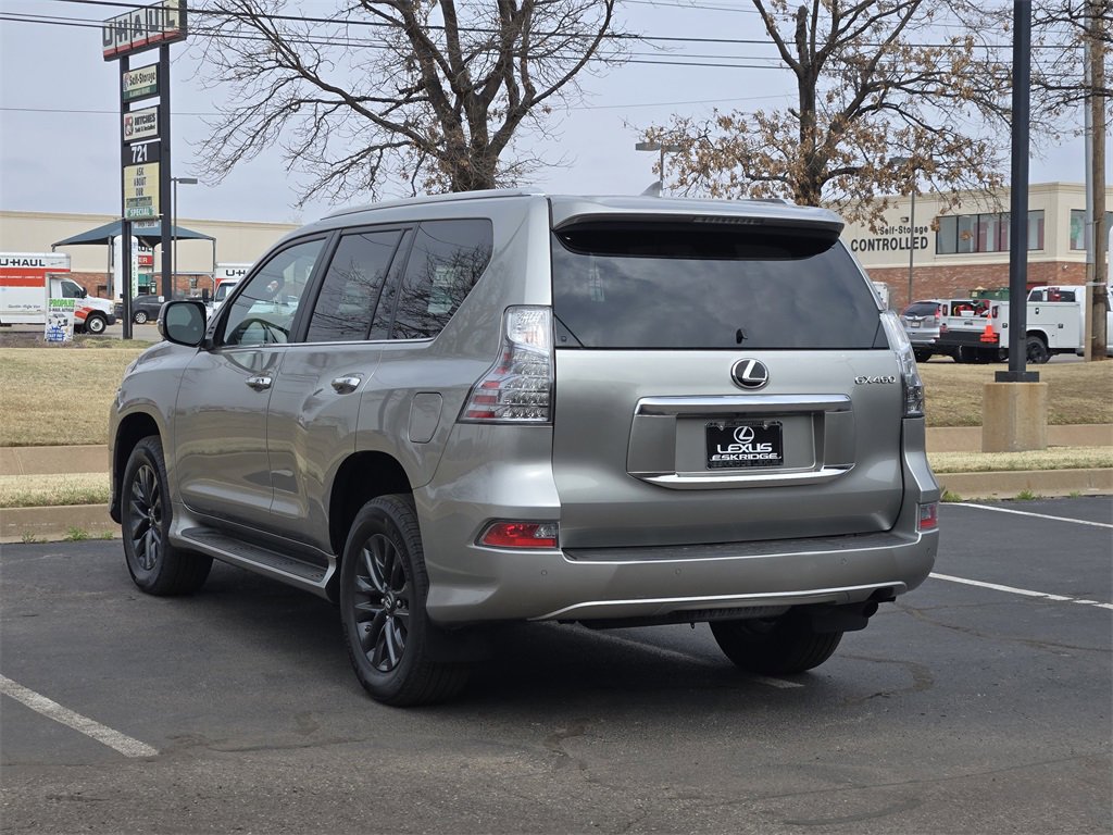 Used 2023 Lexus GX 460 Premium w/ Premium Package image 5