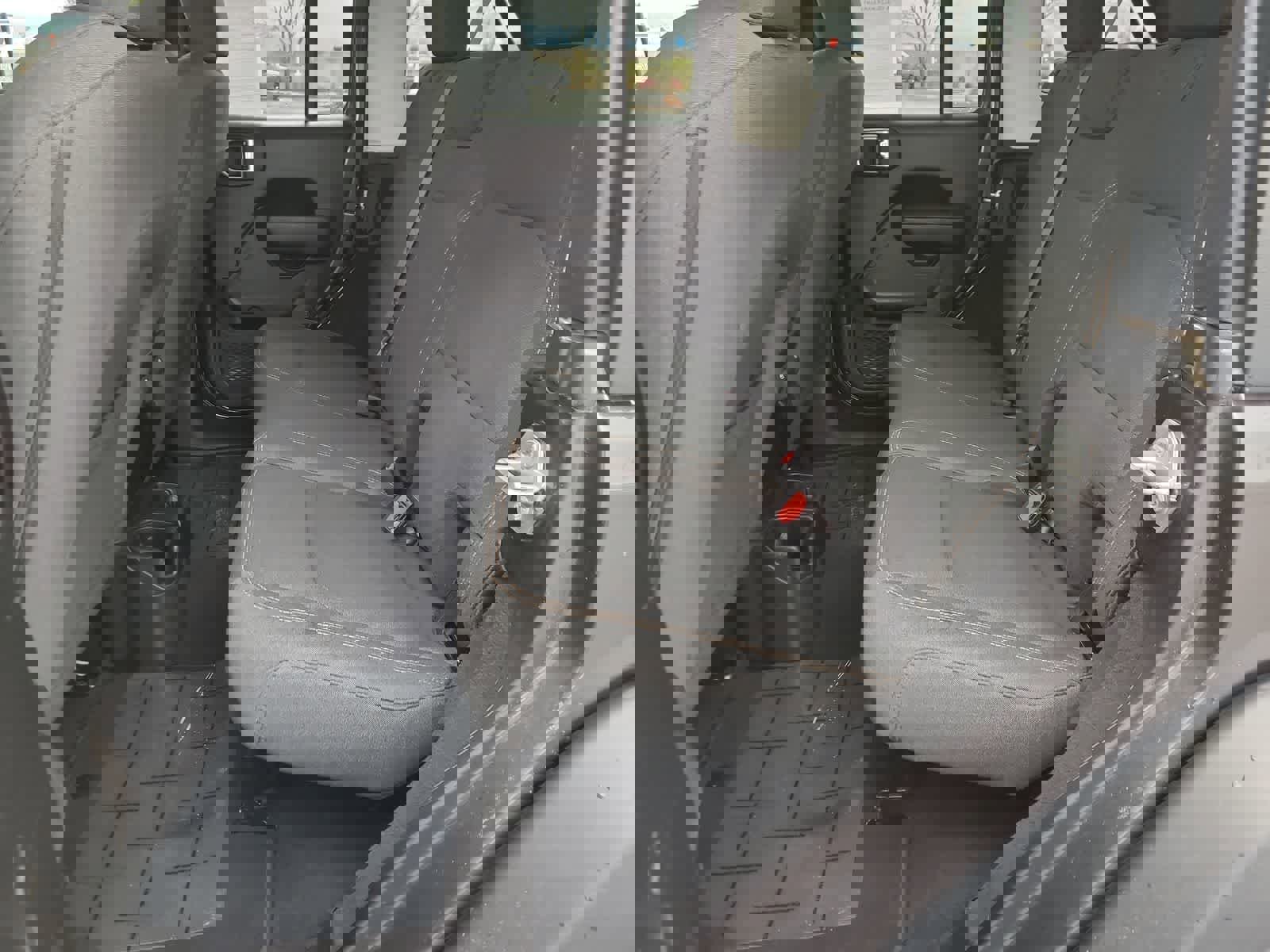 Used 2024 Jeep Wrangler Sport image 21