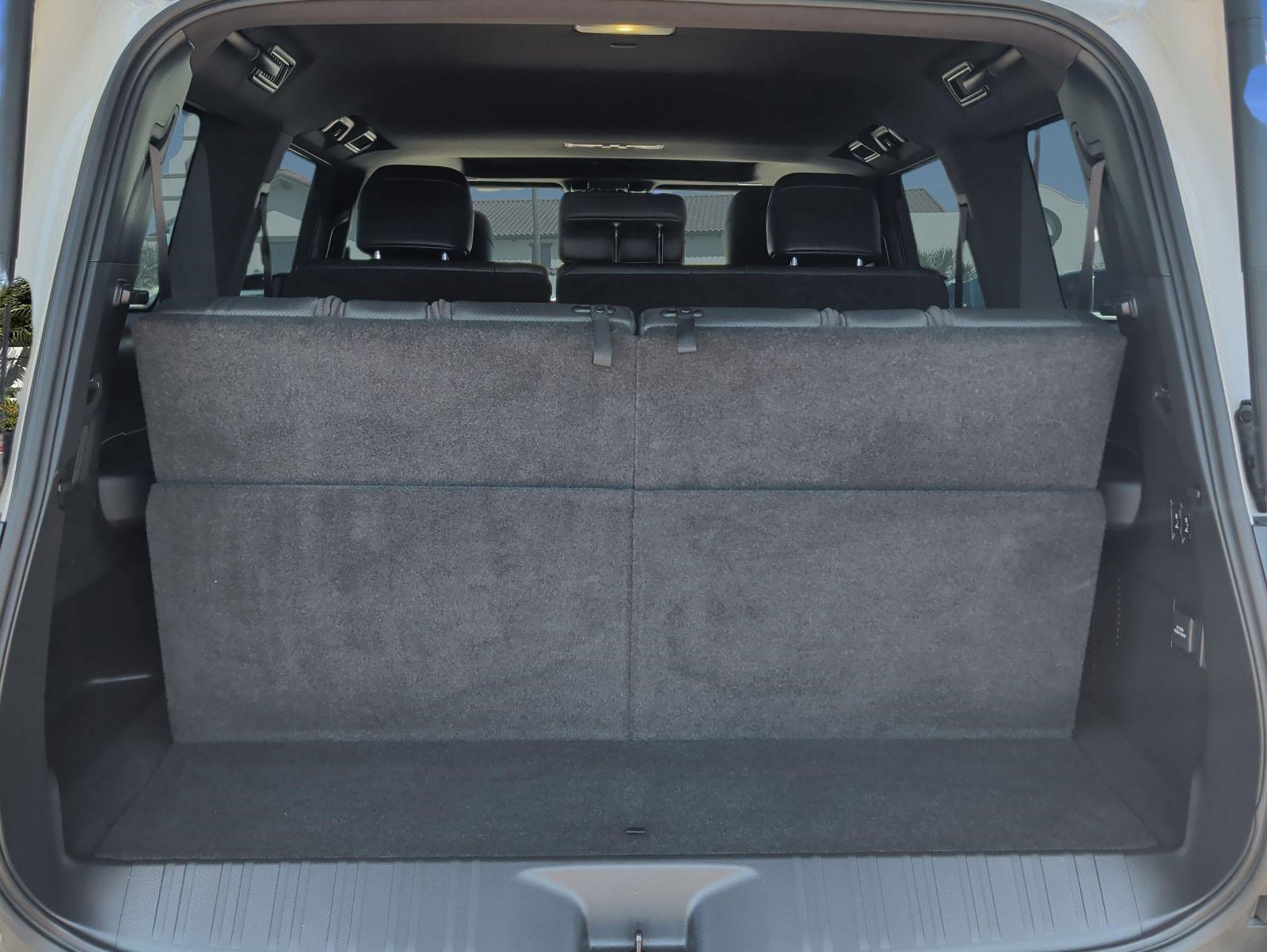 Used 2024 Lexus GX 550 w/ Accessory Package (Z1) image 28