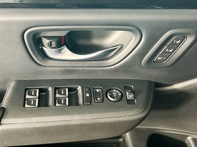 Used 2024 Honda Pilot Touring image 20