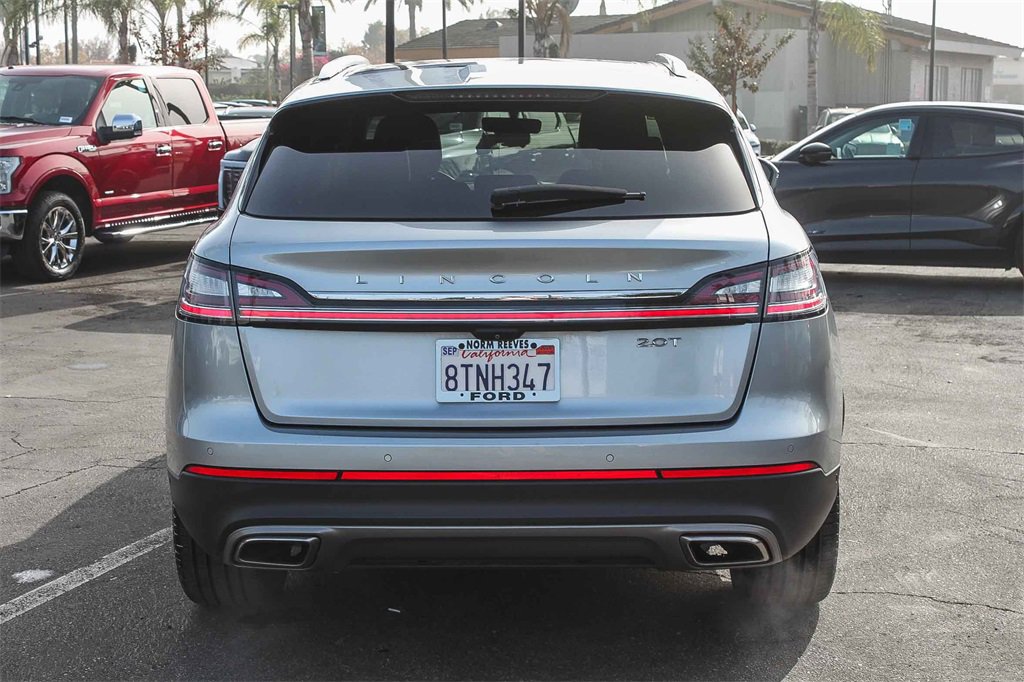 Used 2020 Lincoln Nautilus Reserve w/ Equipment Group 201A image 8