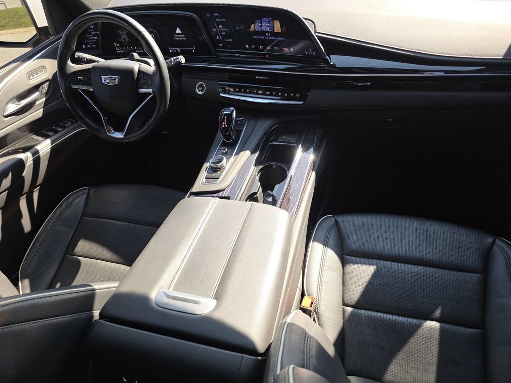 Used 2023 Cadillac Escalade Sport w/ Touring Package AWD/4WD image 23