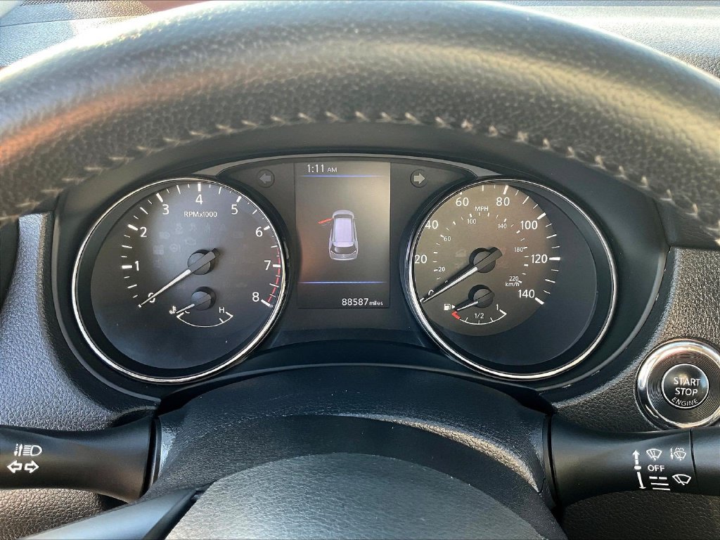 Used 2020 Nissan Rogue SV AWD/4WD image 15