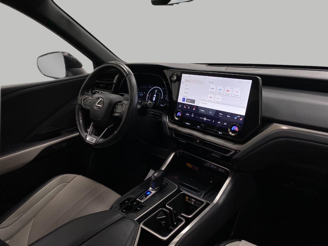 Used 2024 Lexus TX 500h AWD image 21