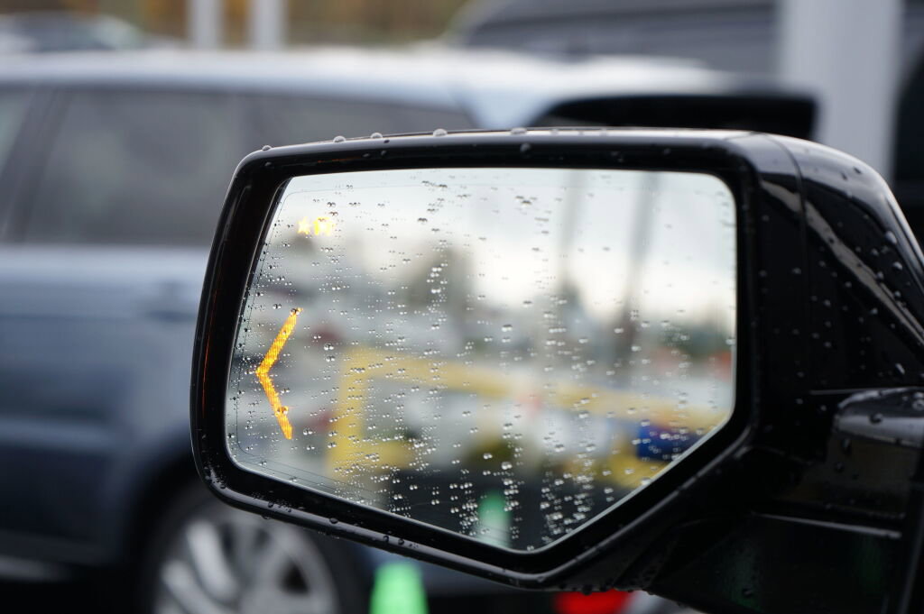 Used 2016 GMC Yukon XL Denali w/ Open Road Package image 11