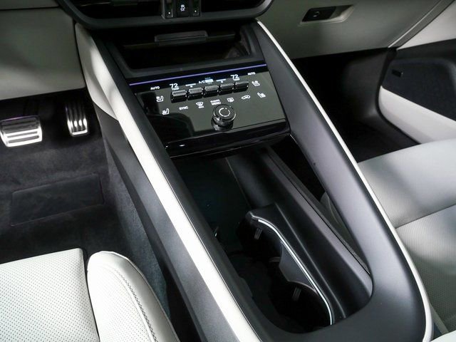 New 2026 Porsche Macan 4S Electric image 18