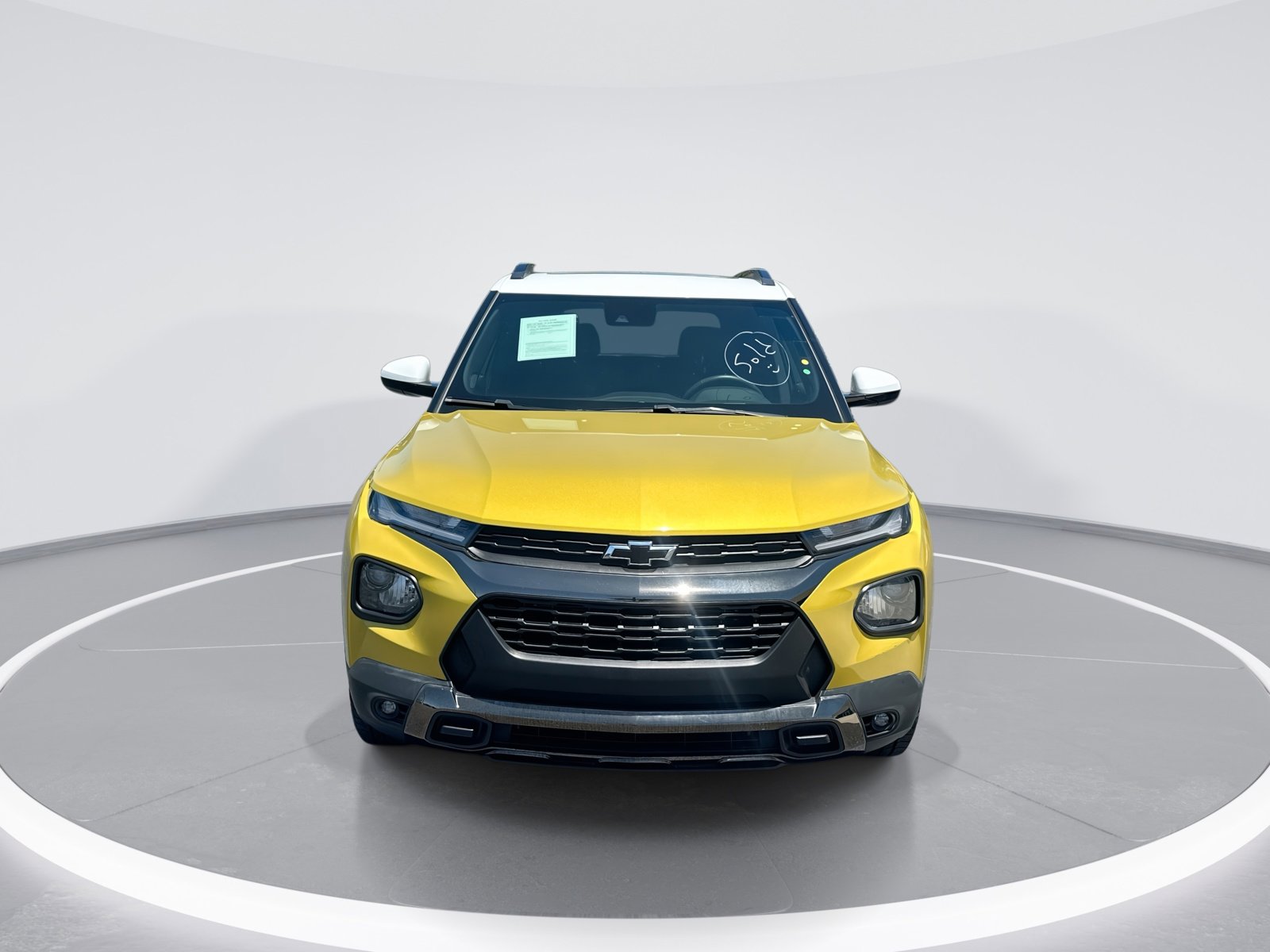 Used 2023 Chevrolet TrailBlazer ACTIV w/ Sun and Liftgate Package FWD image 3