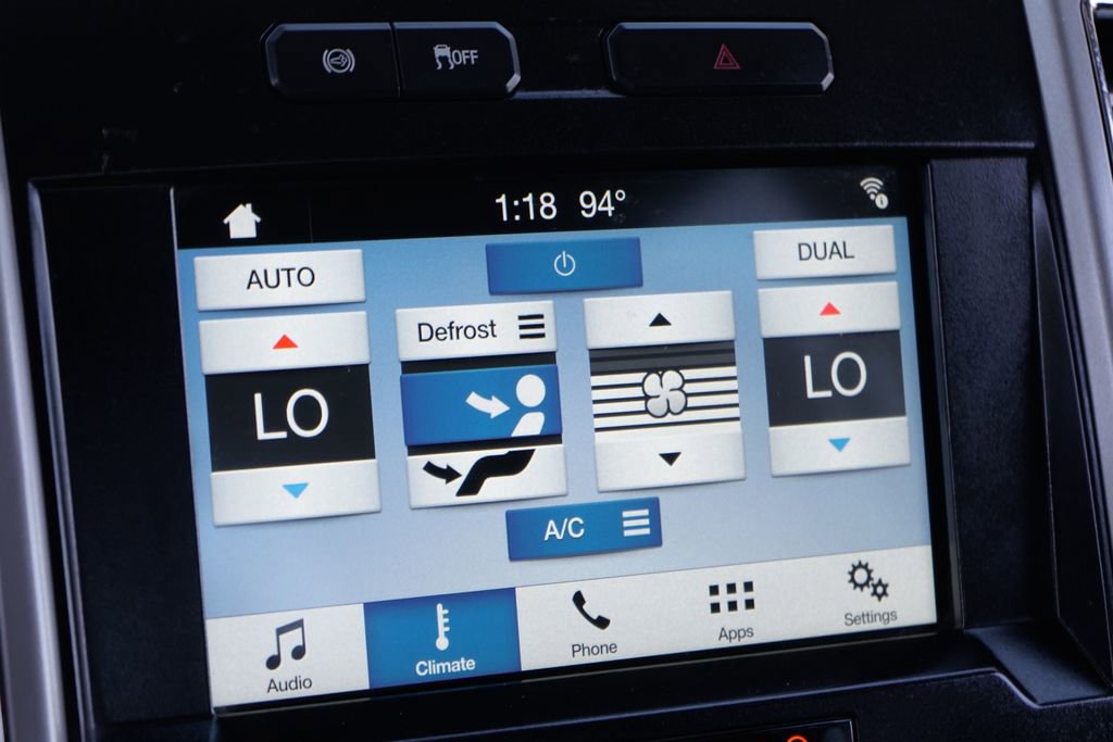 Used 2017 Ford F350 Lariat image 27