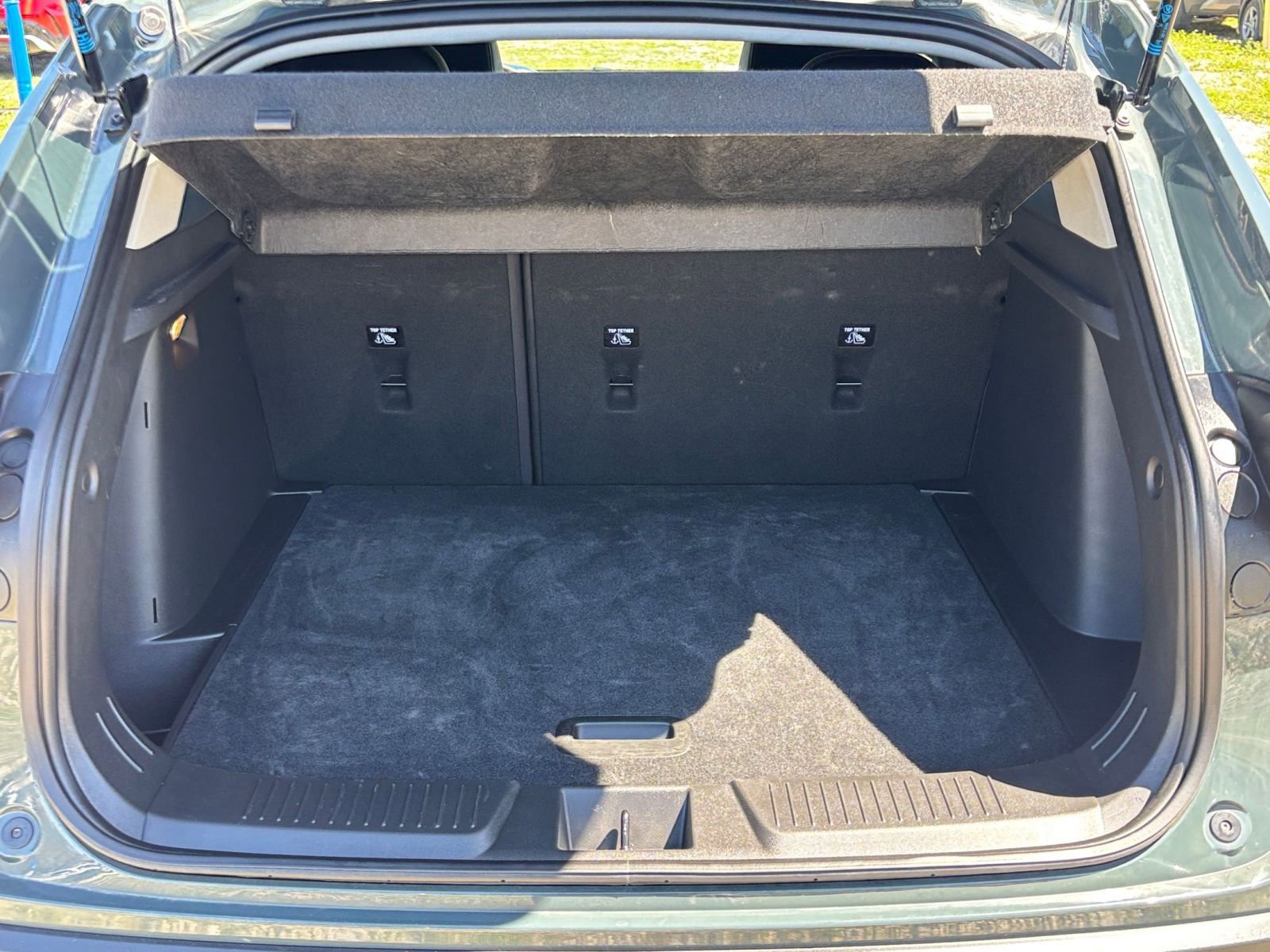 Used 2025 Chevrolet Trax LT w/ LT Convenience Package image 32