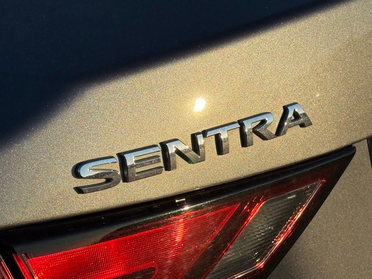 Used 2020 Nissan Sentra S image 10