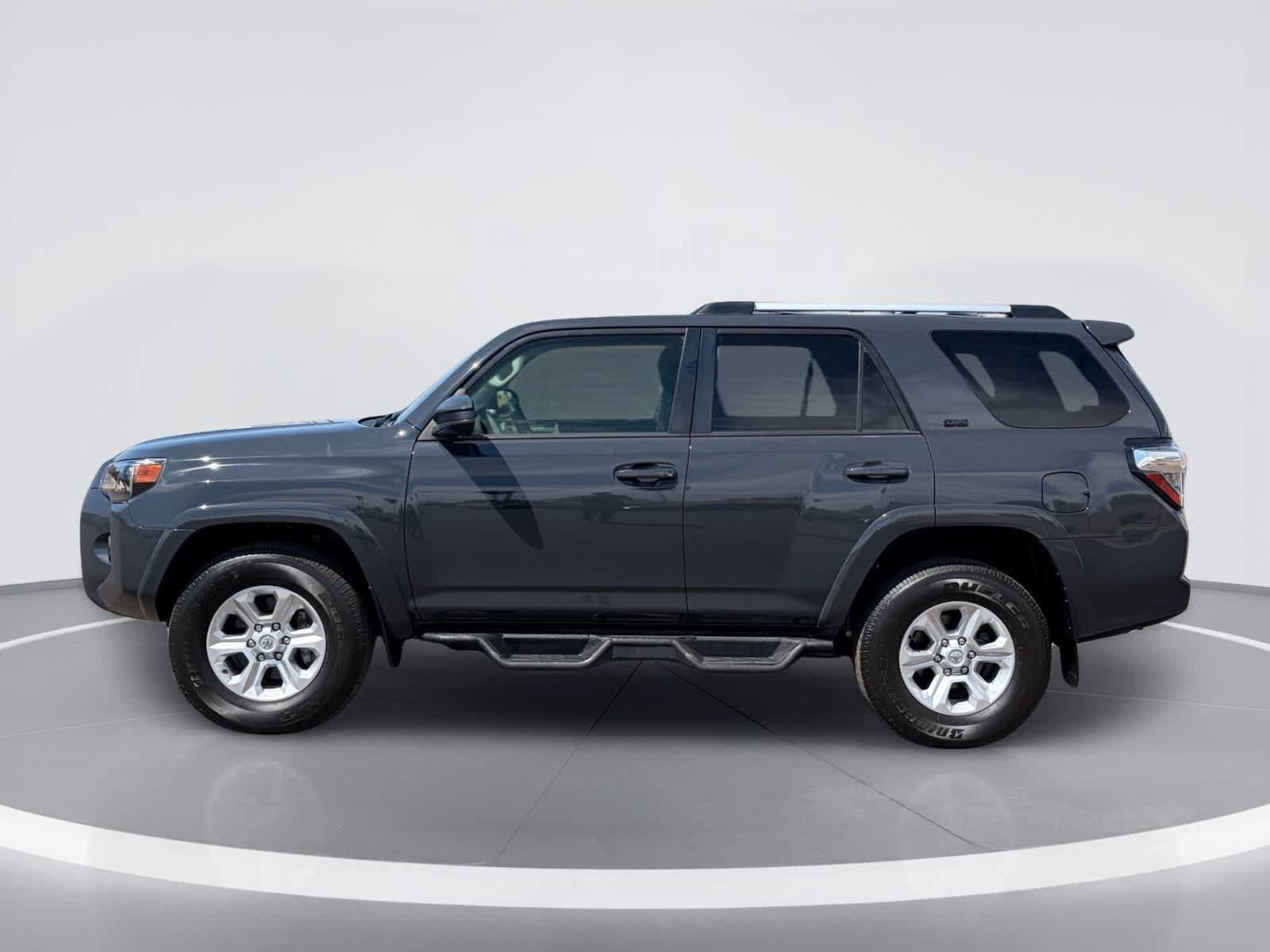 Used 2024 Toyota 4Runner SR5 AWD/4WD video 3
