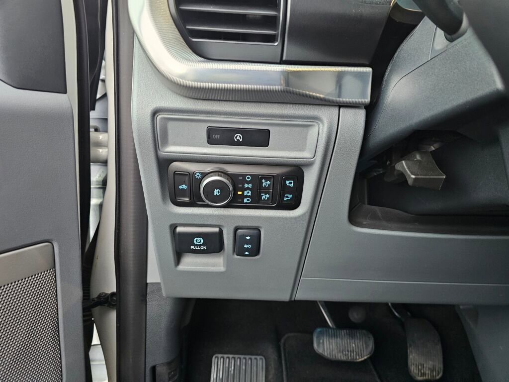 Certified 2025 Ford F150 Lariat w/ Equipment Group 502A High AWD/4WD image 21