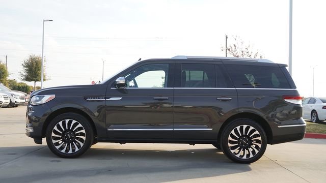 Used 2023 Lincoln Navigator Black Label image 6