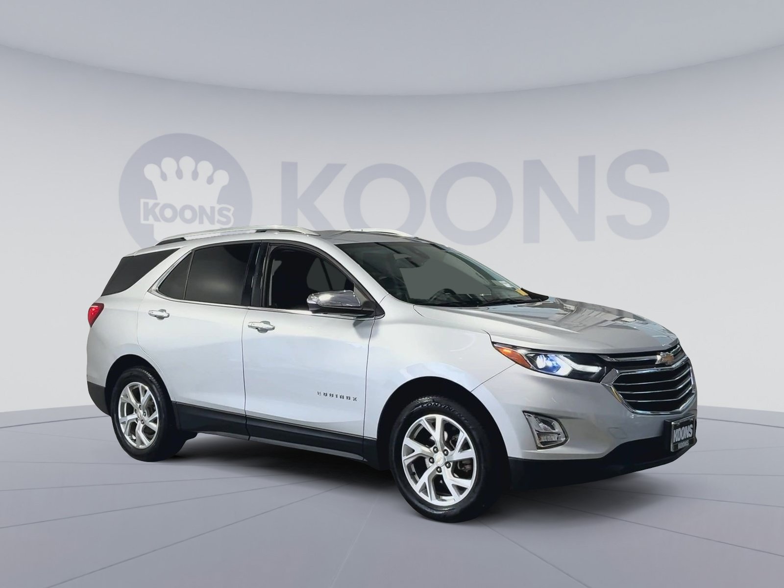Used 2018 Chevrolet Equinox Premier AWD/4WD image 2