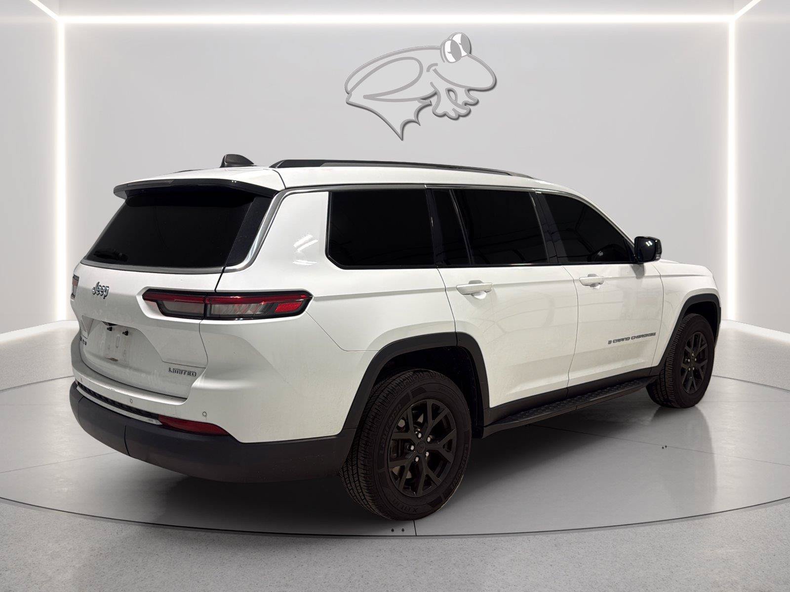 Used 2021 Jeep Grand Cherokee L Limited AWD/4WD image 6
